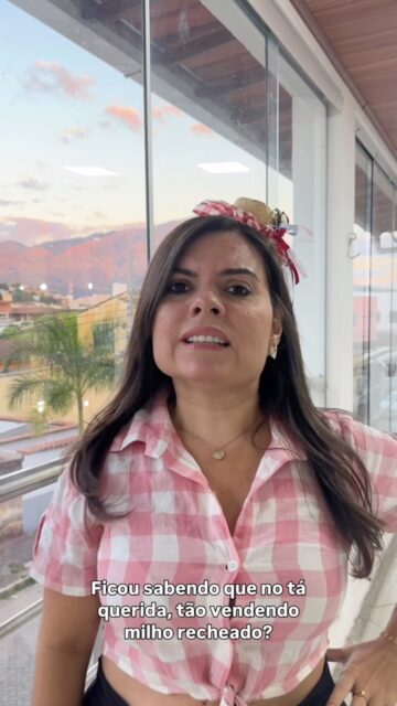Tá sabendo que no Tá Querida tão vendendo milho recheado? Mas lá né salão de beleza gente?